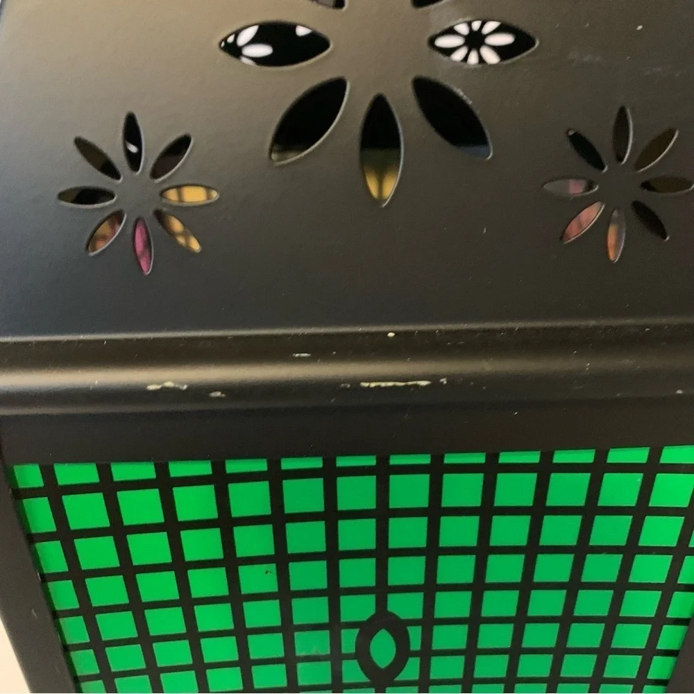 NWT. TARGET Black and Orange Skull Lit Lantern